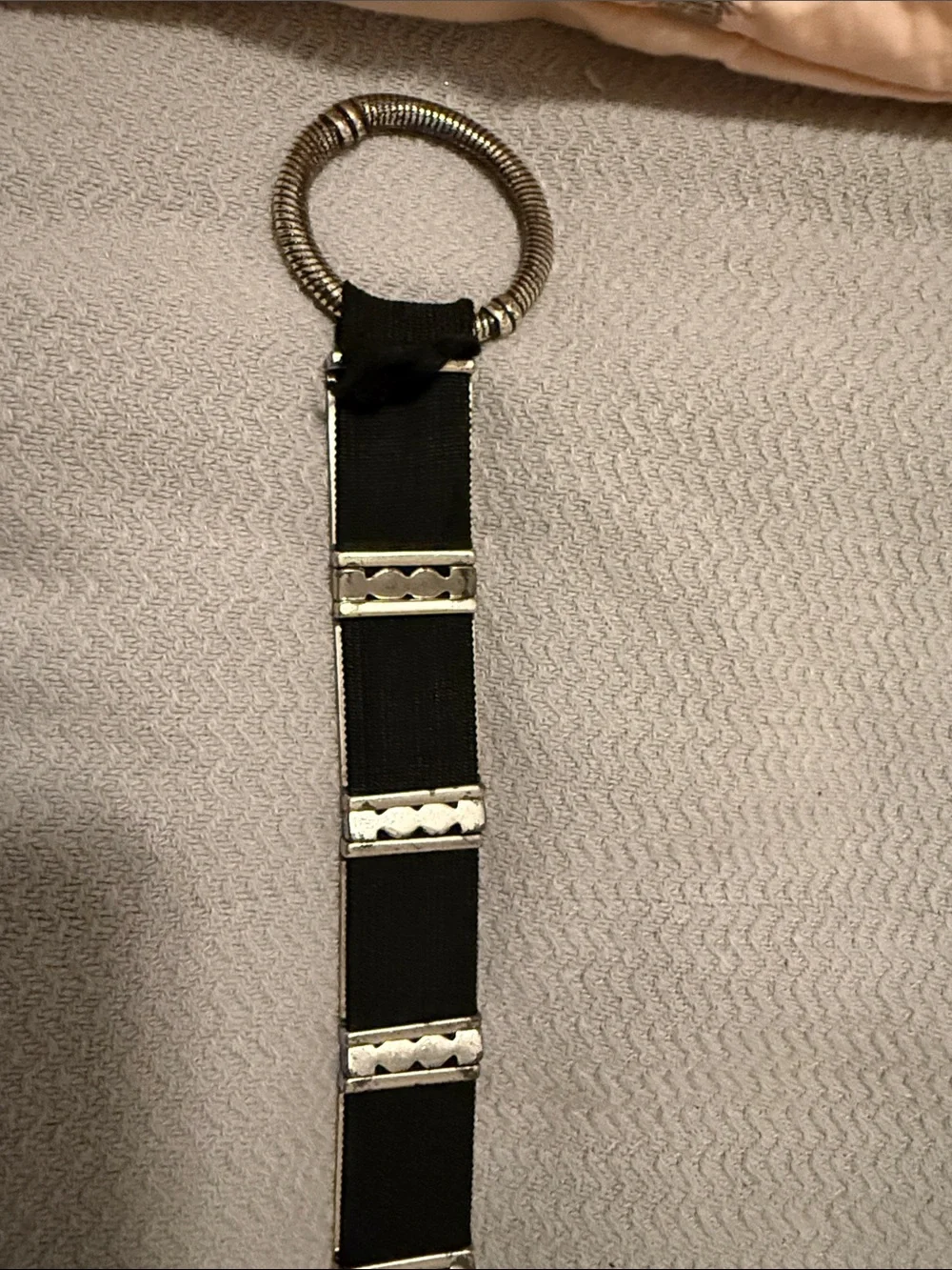 Vintage-Chico’s Silver Tone Ornate Stretch BoHo Belt Y2K very heavy